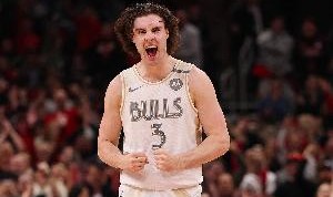 PG模拟器-太全面！基迪自全明星后场均22.8分10.5板9.2助1.6断 正负值+131