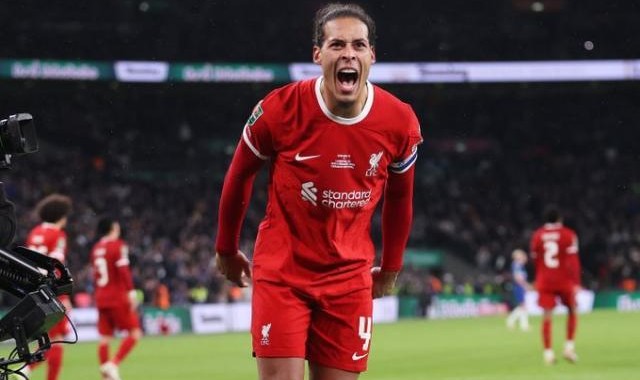 【联赛杯】范戴克加时头球杀！利物浦1-0切尔西捧杯