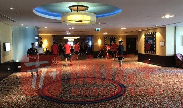 国足酒店内一日两练 核酸“三天一测”确保安全