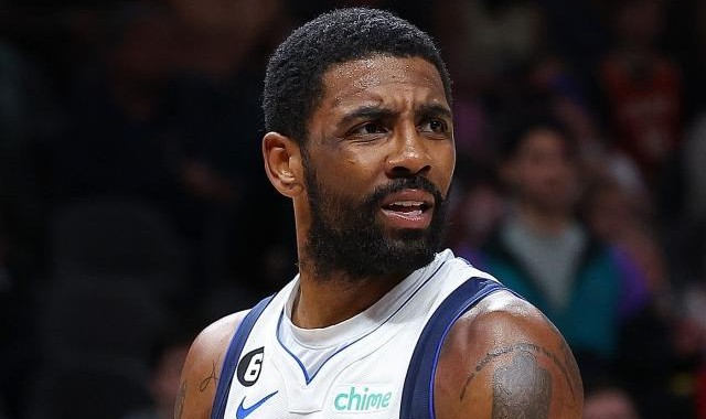 PG电子模拟器-出勤成NBA球星奖金重要指标 欧文打65场多拿100万