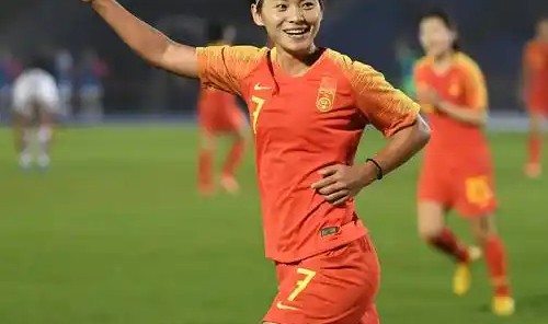 足协任命，上任女足名帅官宣，39岁，申花名宿，曾带队U17世界杯|王洪亮|米利西奇|中国女足|上海申花|换帅_新浪体育_新浪新闻